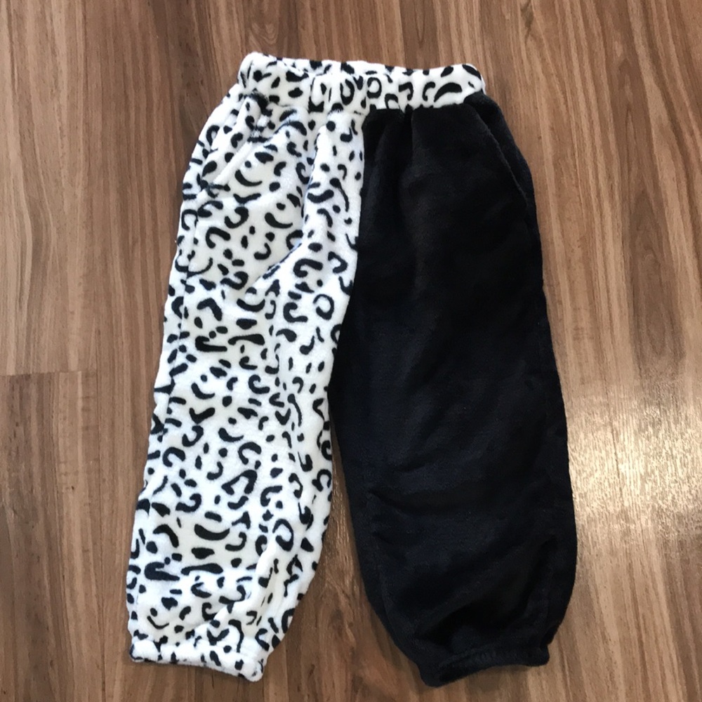 3 items,Boy clothes,sweatshirt size 120(5),& animal print size 4-5,shirt size 4